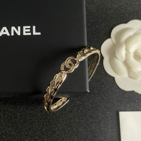 Chanel bracelet 12lyh74